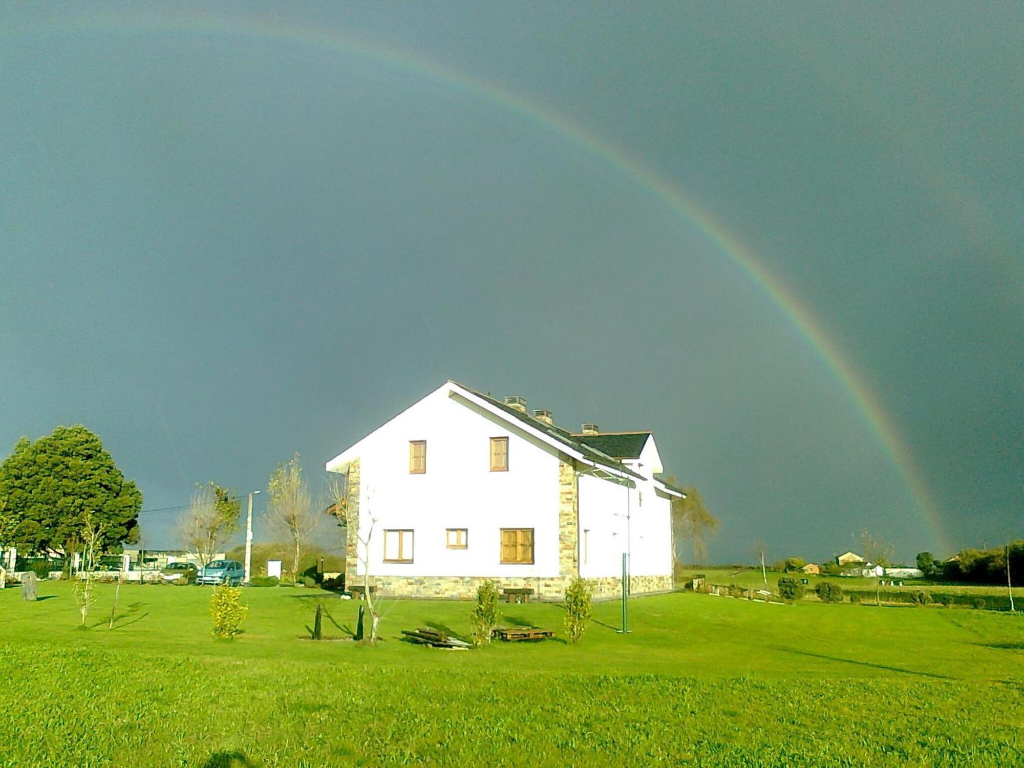Apartamentos La Cruz De Paderne ナビア エクステリア 写真